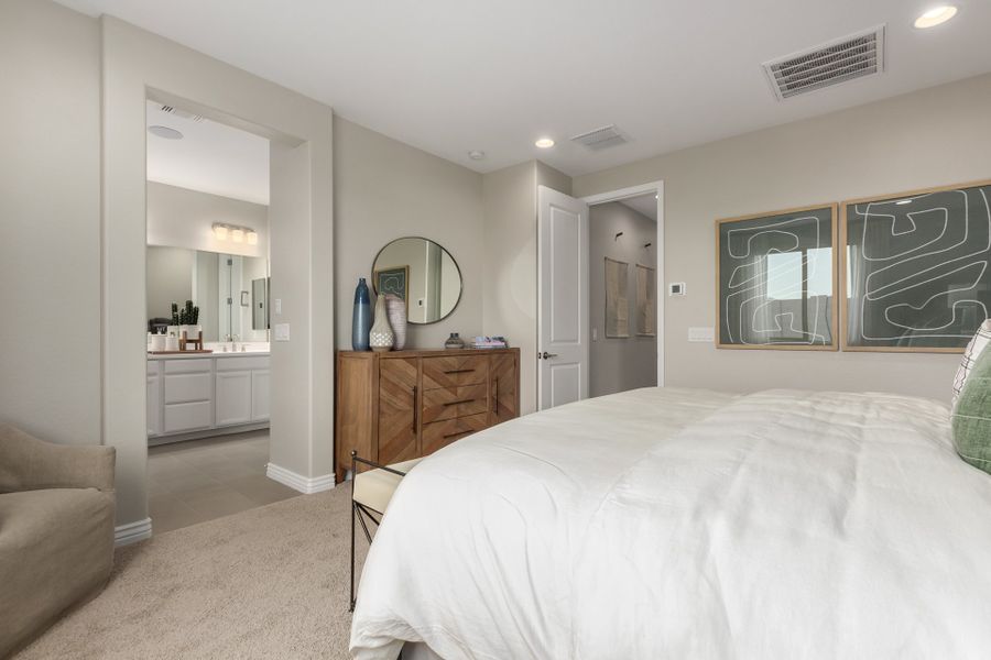 Furnished interior view inside a new home in Stonehaven, Glendale (Image 10).