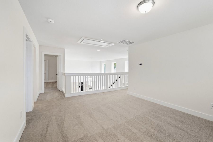 Spacious, unfurnished interior of a new home in Pecan Estates, Crosby (Image 57).