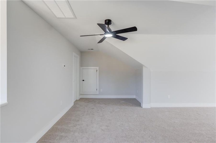 Spacious, unfurnished interior of a new home in , Jefferson (Image 51).