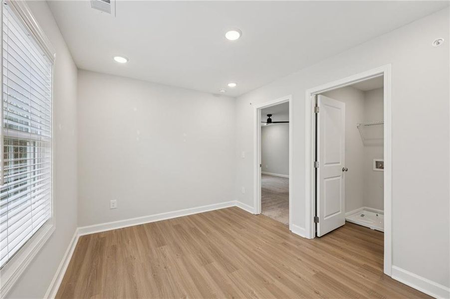 Spacious, unfurnished interior of a new home in , Marietta (Image 24).