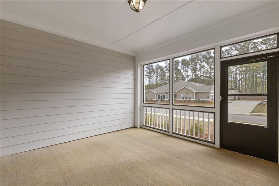 Spacious, unfurnished interior of a new home in Creekwood, Powder Springs (Image 11).