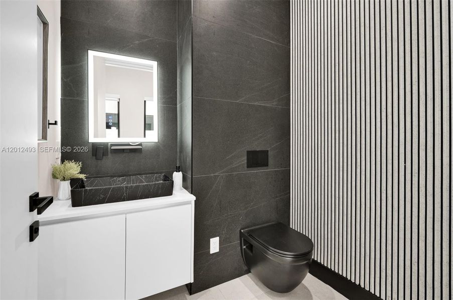 Furnished interior view inside a new home in , Fort Lauderdale (Image 37).