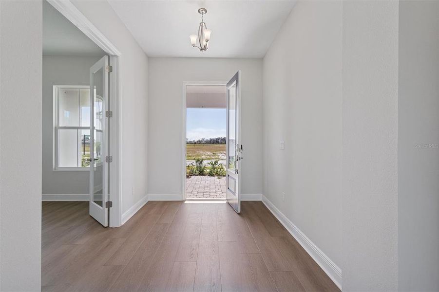 Spacious, unfurnished interior of a new home in North River Ranch, Parrish (Image 29).