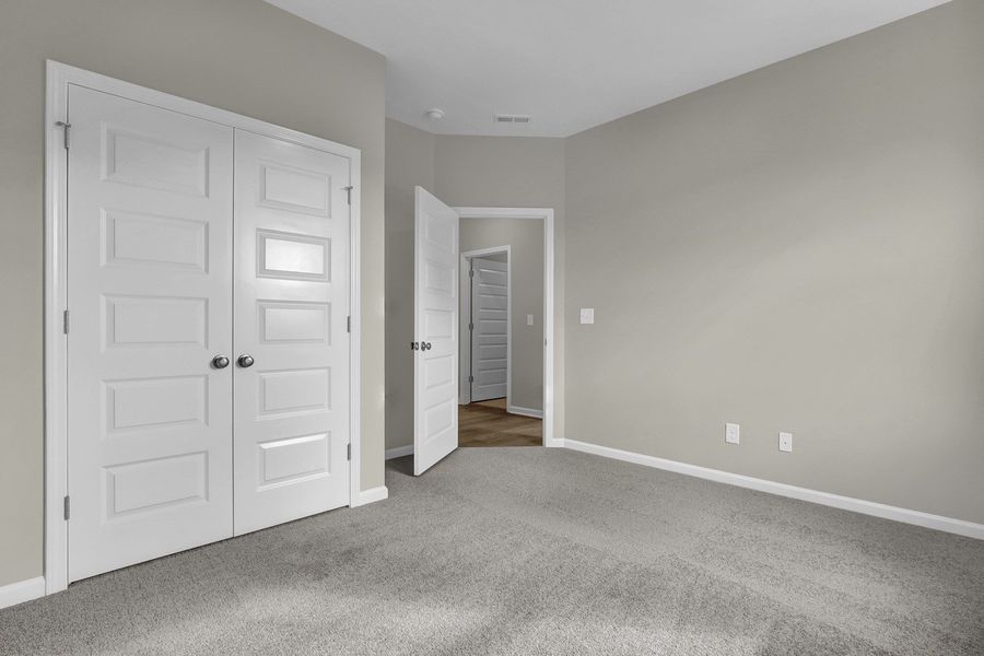 Spacious, unfurnished interior of a new home in East Wynd, Hampstead (Image 29).