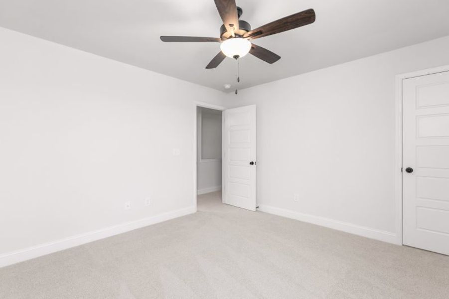Spacious, unfurnished interior of a new home in Avondale, Greensboro (Image 73).