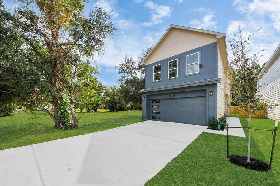 Front exterior of a new home in , Houston, TX, highlighting curb appeal (Image 2). Front exterior of a new home in , Houston, TX, highlighting curb appeal (Image 2).