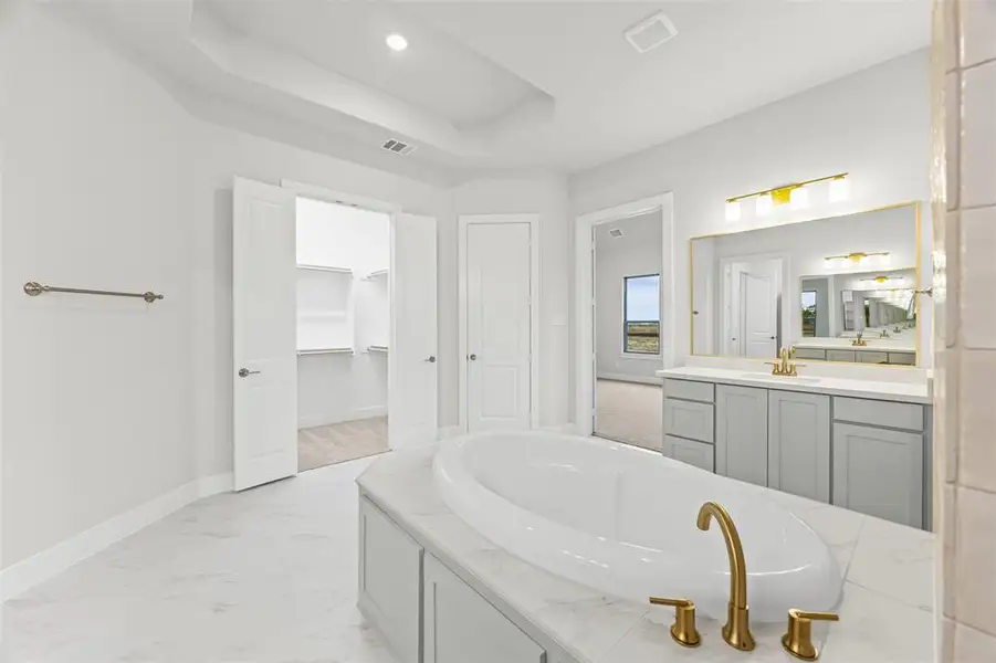 Furnished interior view inside a new home in Tuscan Estates (1 Acre Lots), Waxahachie (Image 6). Furnished interior view inside a new home in Tuscan Estates (1 Acre Lots), Waxahachie (Image 6).