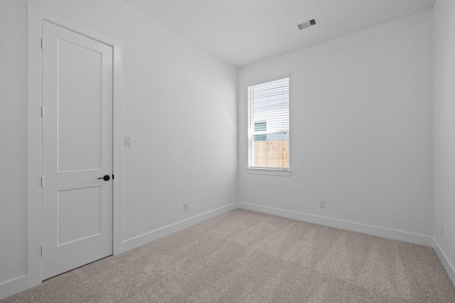 Spacious, unfurnished interior of a new home in Jubilee, Hockley (Image 27).