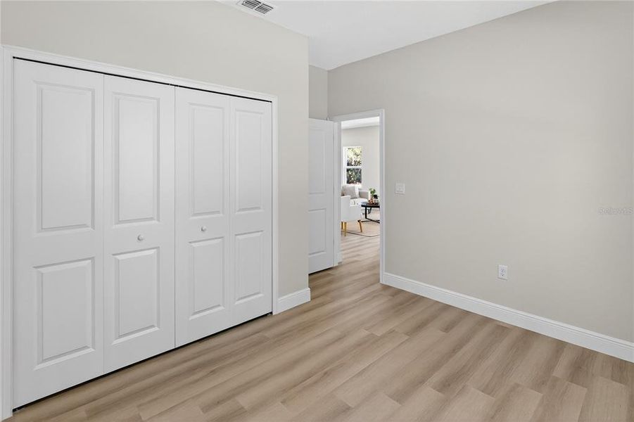 Spacious, unfurnished interior of a new home in , Dunnellon (Image 27).