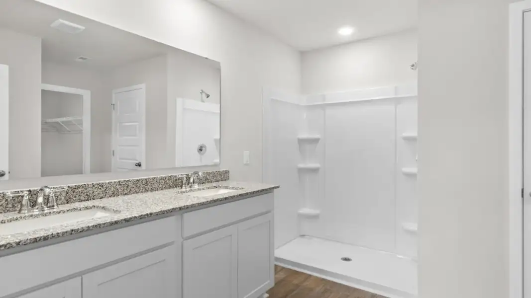 Furnished interior view inside a new home in Vineyard Trail, Jacksonville (Image 10).