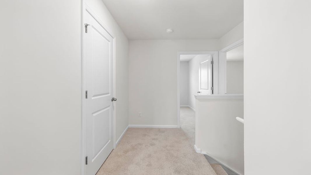 Spacious, unfurnished interior of a new home in Woodglen, Piedmont (Image 19).