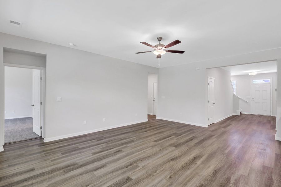 Representative unfurnished interior of a home built from the The Dublin by Smith Family Homes in Settlers Hammock, Kingsland (Image 12).