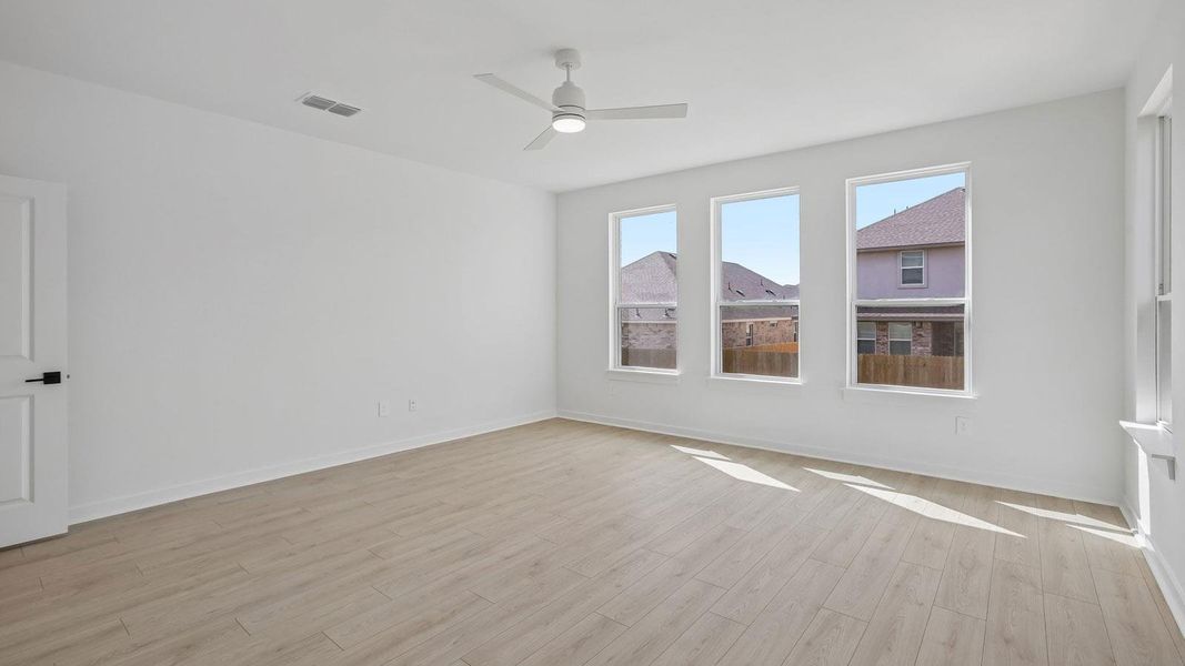 Spacious, unfurnished interior of a new home in Rosenbusch Ranch, Leander (Image 18). Spacious, unfurnished interior of a new home in Rosenbusch Ranch, Leander (Image 18).