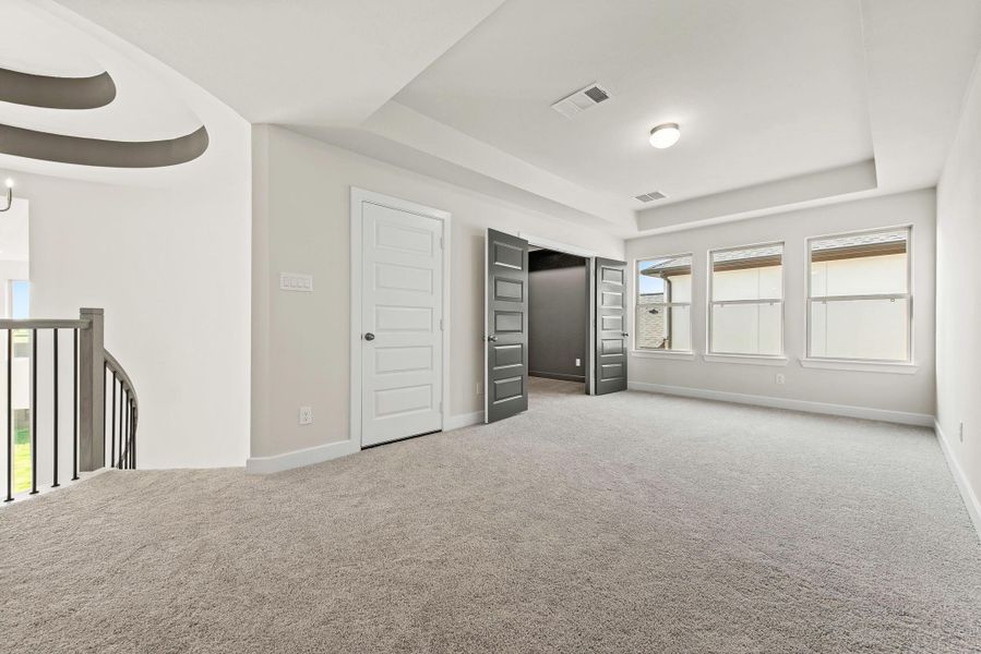 Representative image. Features, specifications, selections and colors may vary.