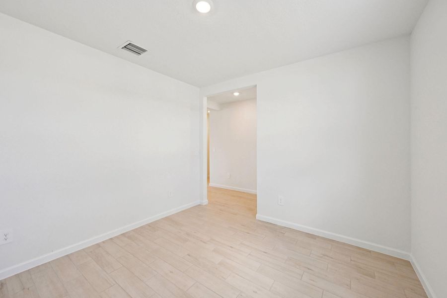 5473 Hampton Park Cir Vero Beach FL (17) 5473 Hampton Park Cir Vero Beach FL (17)