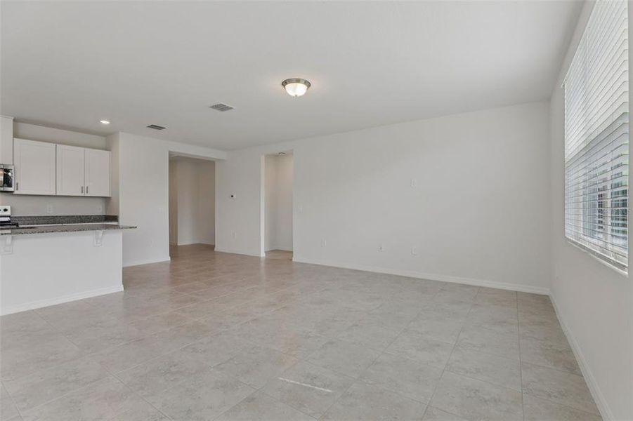 Spacious, unfurnished interior of a new home in Lawson Dunes - Signature Series, Haines City (Image 30). Spacious, unfurnished interior of a new home in Lawson Dunes - Signature Series, Haines City (Image 30).