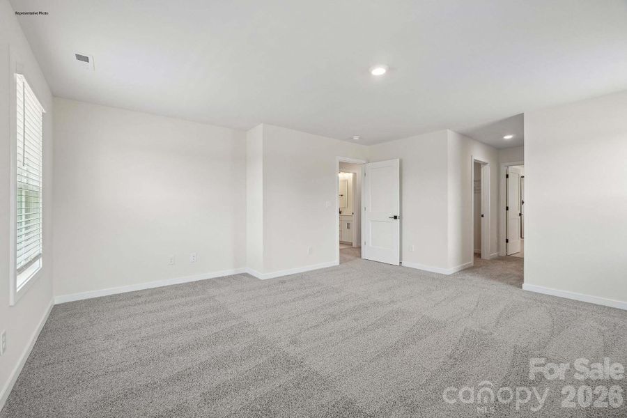 Spacious, unfurnished interior of a new home in Avalon of Gastonia, Gastonia (Image 24).