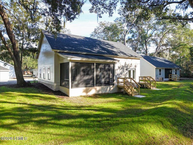 Exterior details and patio area of a home in , Beaufort (Image 38).