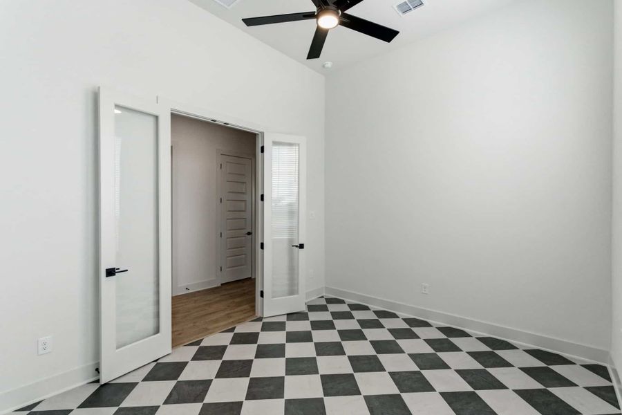 Spacious, unfurnished interior of a new home in Regency Ranch, Marion (Image 51).