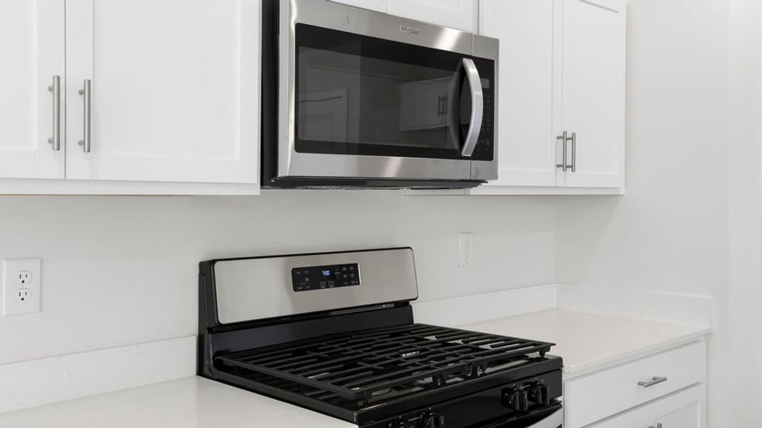 Close-up of interior finishes inside a home in Varner Station, Woodruff (Image 16).