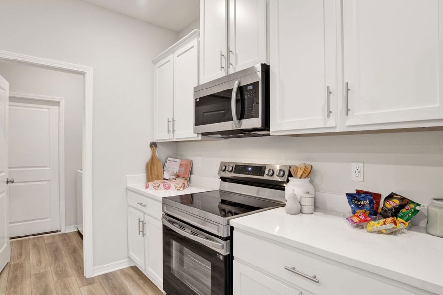 Representative furnished interior of a home built from the Ashton by Maronda Homes in Bellview Pointe, Bellview (Image 5). Representative furnished interior of a home built from the Ashton by Maronda Homes in Bellview Pointe, Bellview (Image 5).