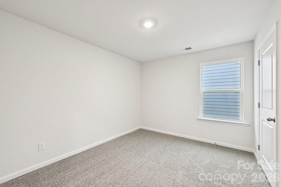 Spacious, unfurnished interior of a new home in Laurelbrook, Sherrills Ford (Image 27).