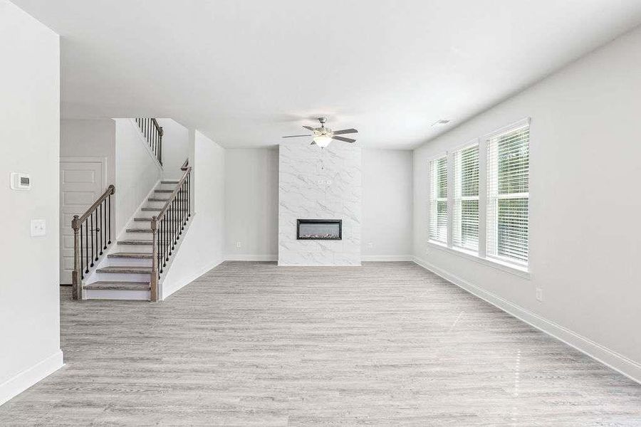 Spacious, unfurnished interior of a new home in Waters Edge, Mansfield (Image 24).