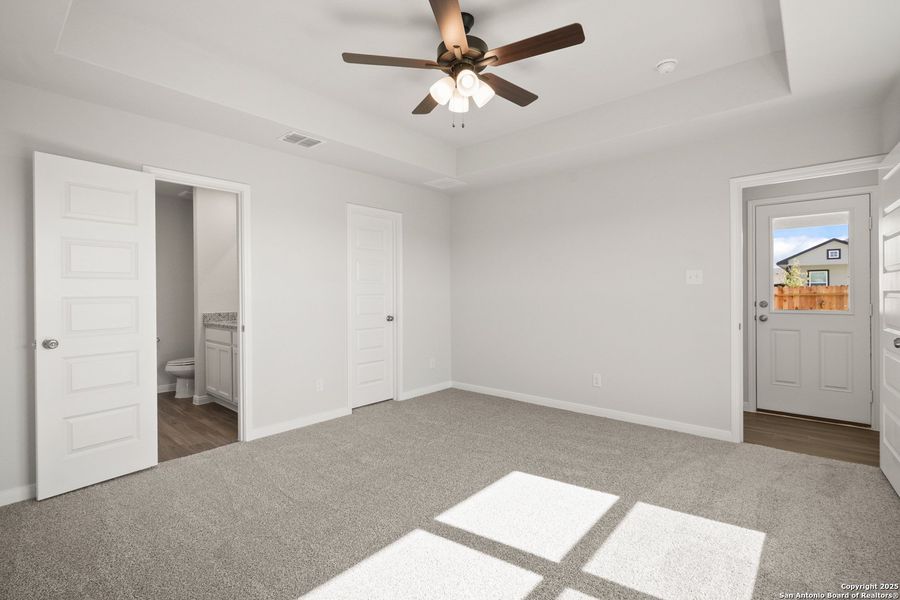 Spacious, unfurnished interior of a new home in Swenson Heights, Seguin (Image 22). Spacious, unfurnished interior of a new home in Swenson Heights, Seguin (Image 22).