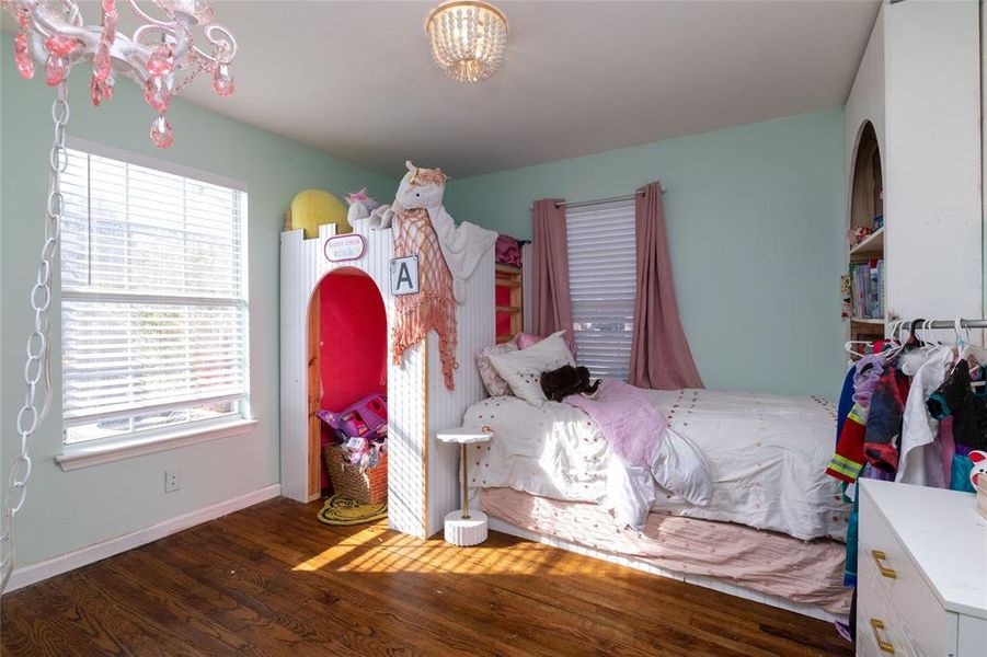 Furnished interior view inside a new home in , Weatherford (Image 16).