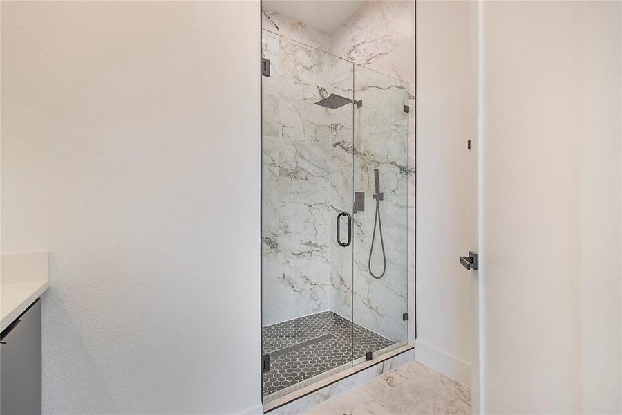 ensuite bath for upstairs guest bedroom