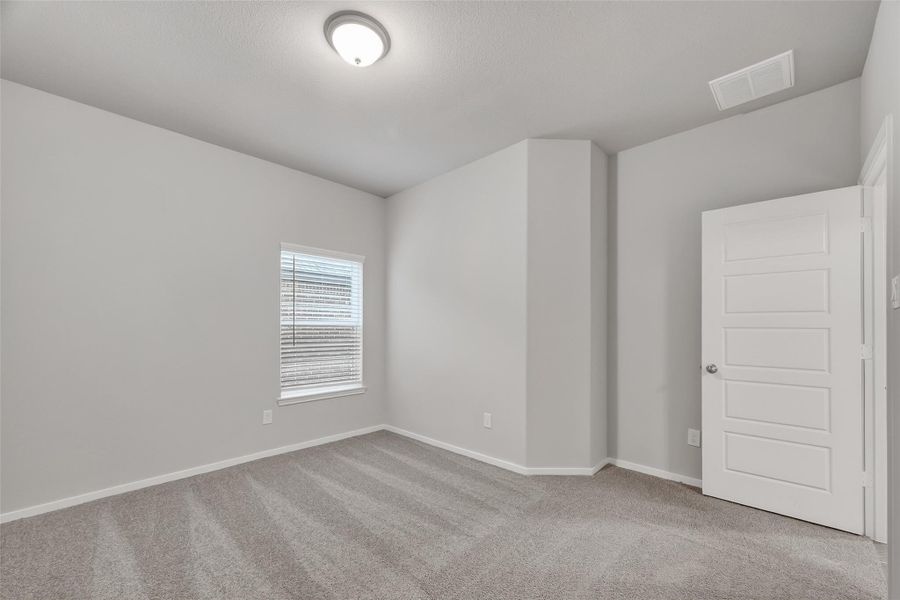 Spacious, unfurnished interior of a new home in Rollingbrook Estates, Baytown (Image 45).