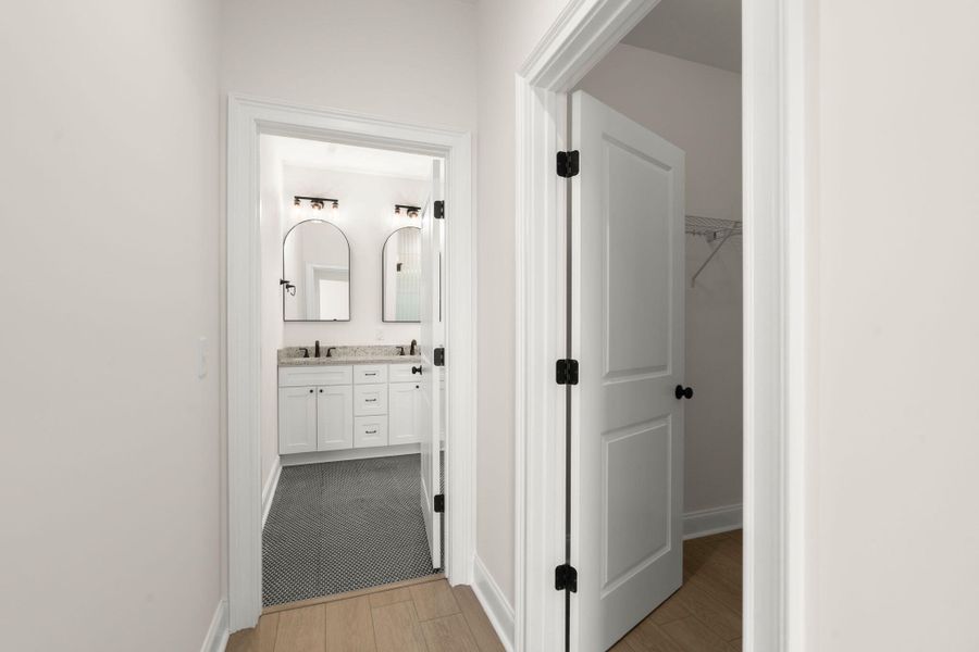 Spacious, unfurnished interior of a new home in , North Charleston (Image 20).