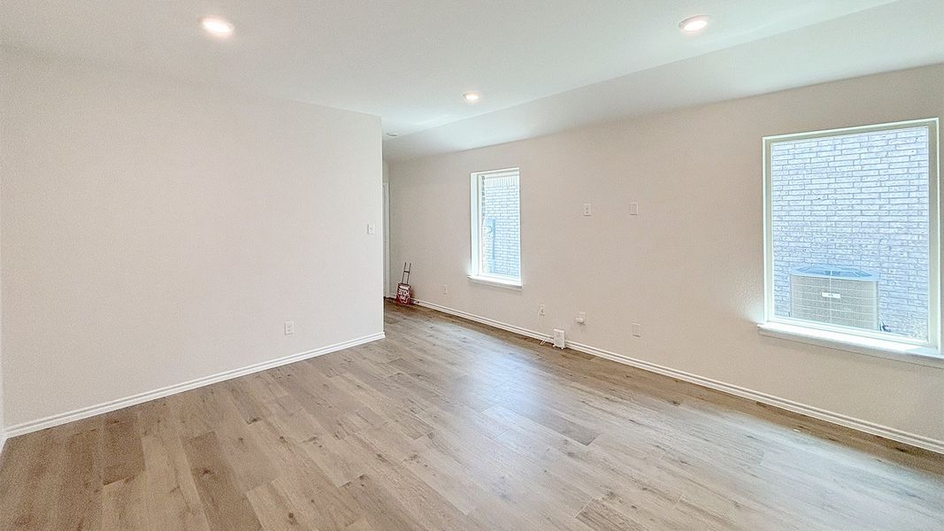 Spacious, unfurnished interior of a new home in Elevon, Lavon (Image 11). Spacious, unfurnished interior of a new home in Elevon, Lavon (Image 11).