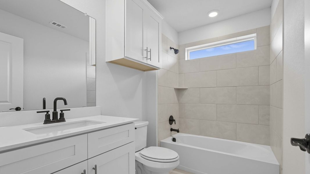 Furnished interior view inside a new home in Clearview Ranch, Royse City (Image 14).