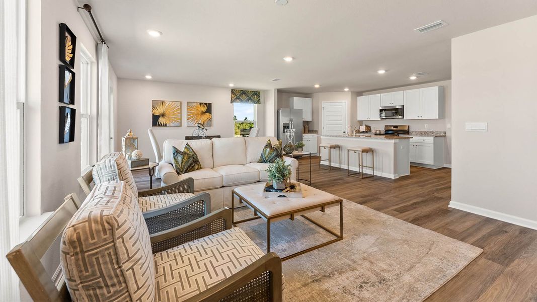 Furnished interior view inside a new home in Liberty, Panama City (Image 17).