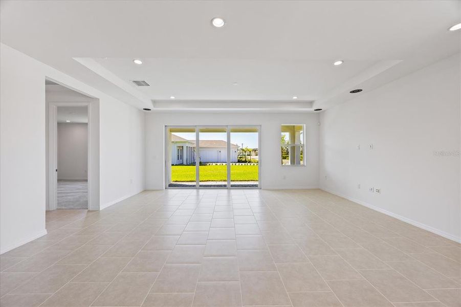 Spacious, unfurnished interior of a new home in , Punta Gorda (Image 25).