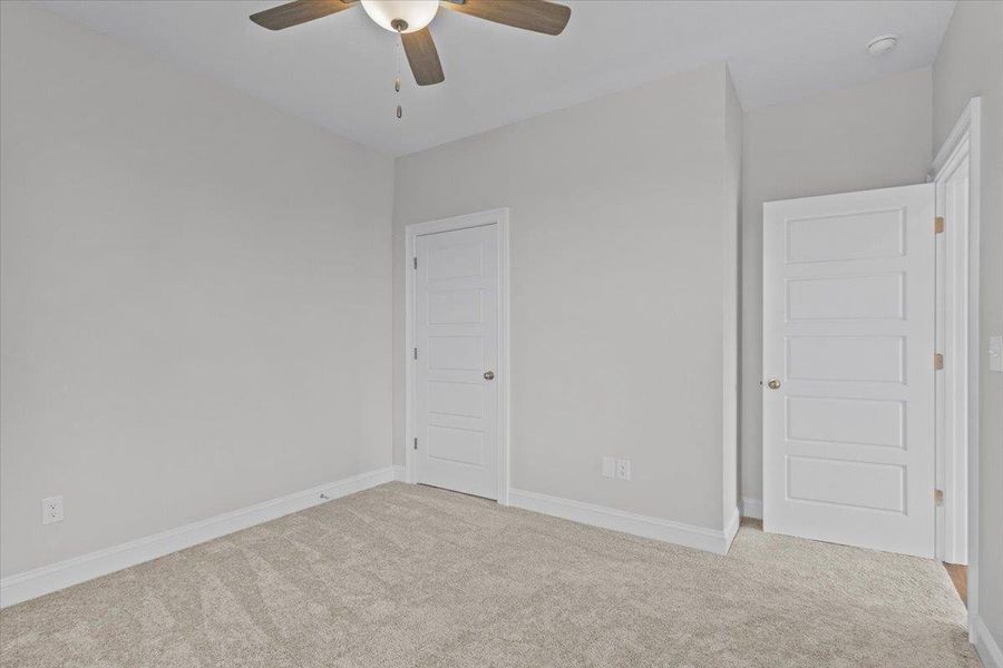 Spacious, unfurnished interior of a new home in Messer Farms, Inman (Image 24).