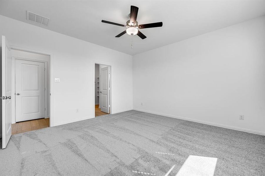 Spacious, unfurnished interior of a new home in River Ridge, Crandall (Image 13). Spacious, unfurnished interior of a new home in River Ridge, Crandall (Image 13).