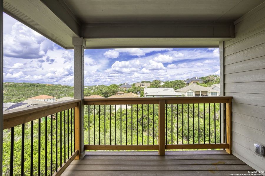 Spacious, unfurnished interior of a new home in Canyon View, San Antonio (Image 23). Spacious, unfurnished interior of a new home in Canyon View, San Antonio (Image 23).
