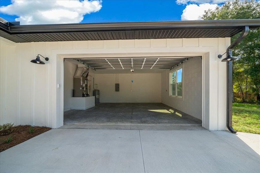 Exterior details and patio area of a home in , Ocala (Image 33). Exterior details and patio area of a home in , Ocala (Image 33).
