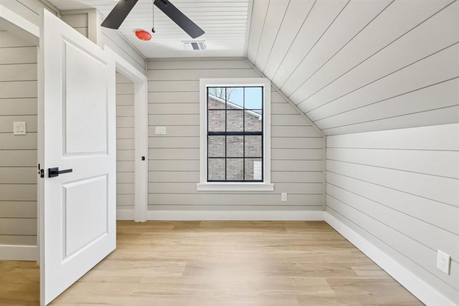 Image 32 of a home in .