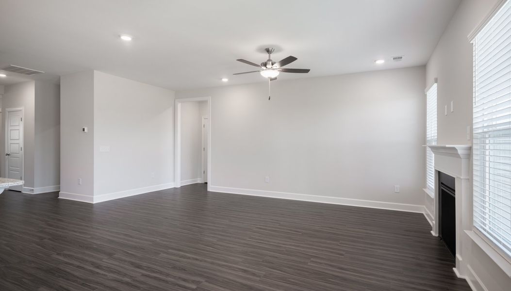 Representative unfurnished interior of a home built from the The Harper by Cothran Homes in Holly Ridge, Greenville (Image 16).