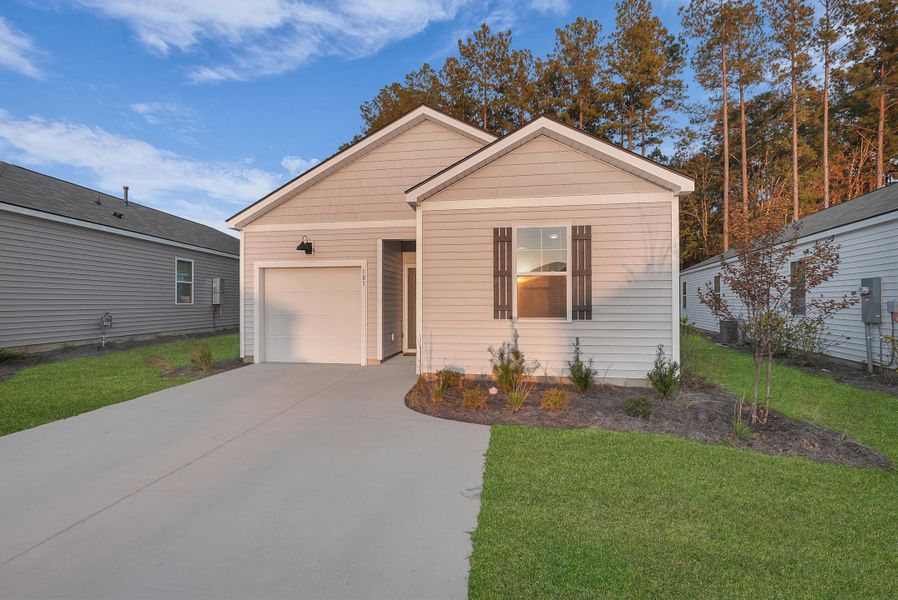 Front exterior of a new home in , Ridgeland, SC, highlighting curb appeal (Image 22). Front exterior of a new home in , Ridgeland, SC, highlighting curb appeal (Image 22).