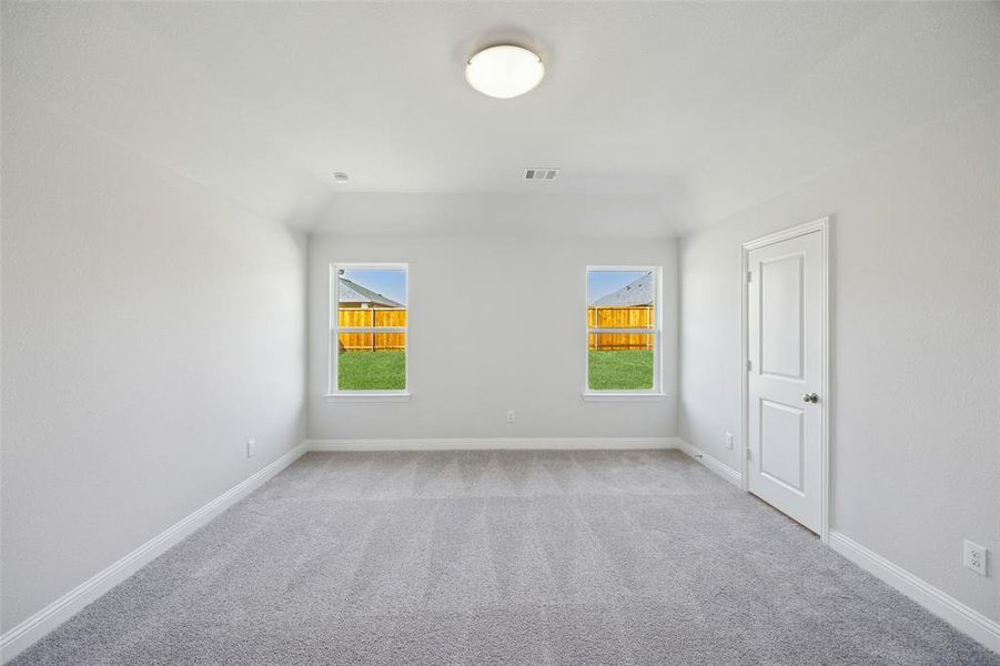 Spacious, unfurnished interior of a new home in Sicily, Princeton (Image 11).