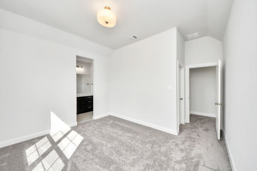 Spacious, unfurnished interior of a new home in Marvida, Cypress (Image 25).