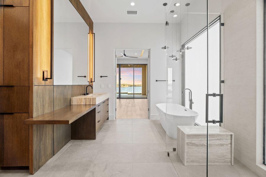 Furnished interior view inside a new home in , Horseshoe Bay (Image 16).