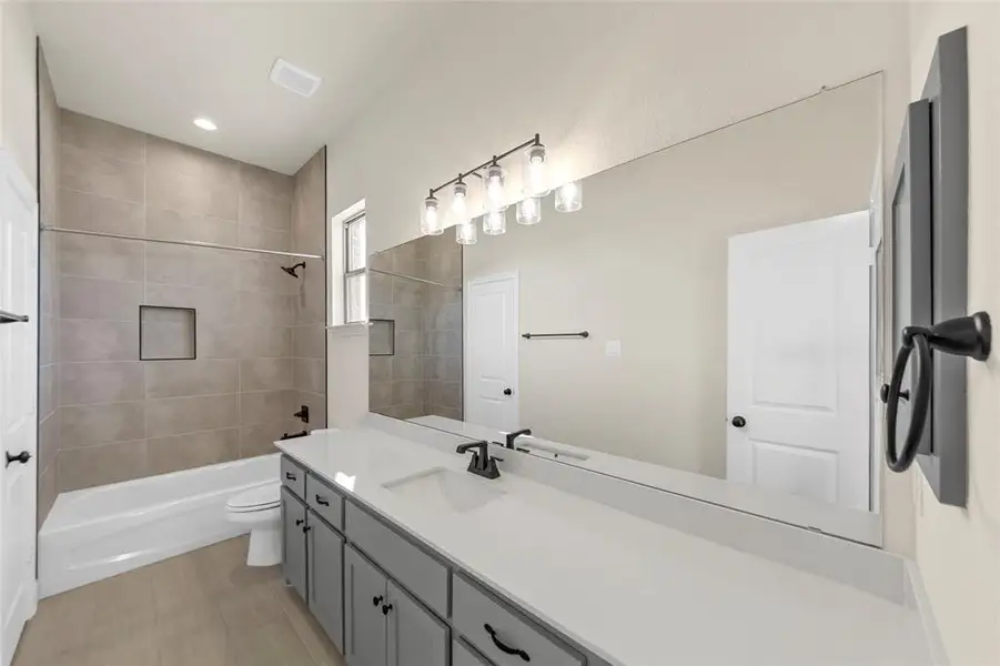 Full bath with vanity and tub / shower combination Full bath with vanity and tub / shower combination