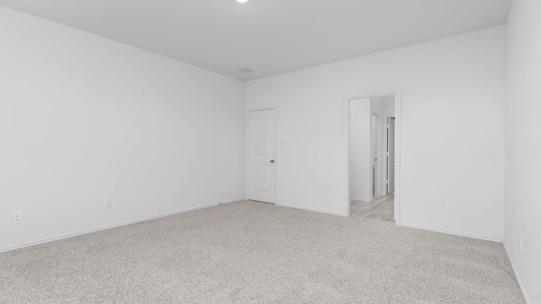 Spacious, unfurnished interior of a new home in Tamarron, Fulshear (Image 20). Spacious, unfurnished interior of a new home in Tamarron, Fulshear (Image 20).