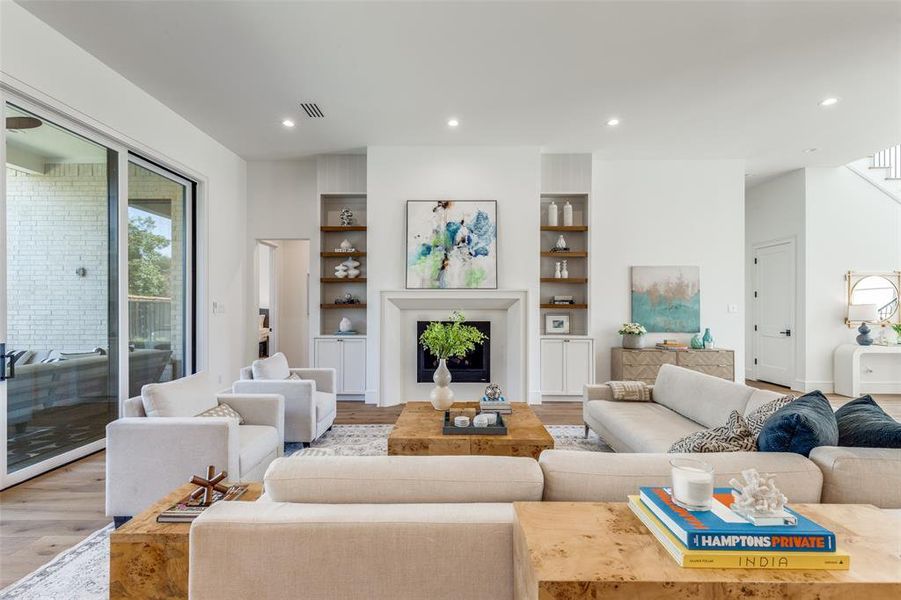 Furnished interior view inside a new home in , Dallas (Image 18).