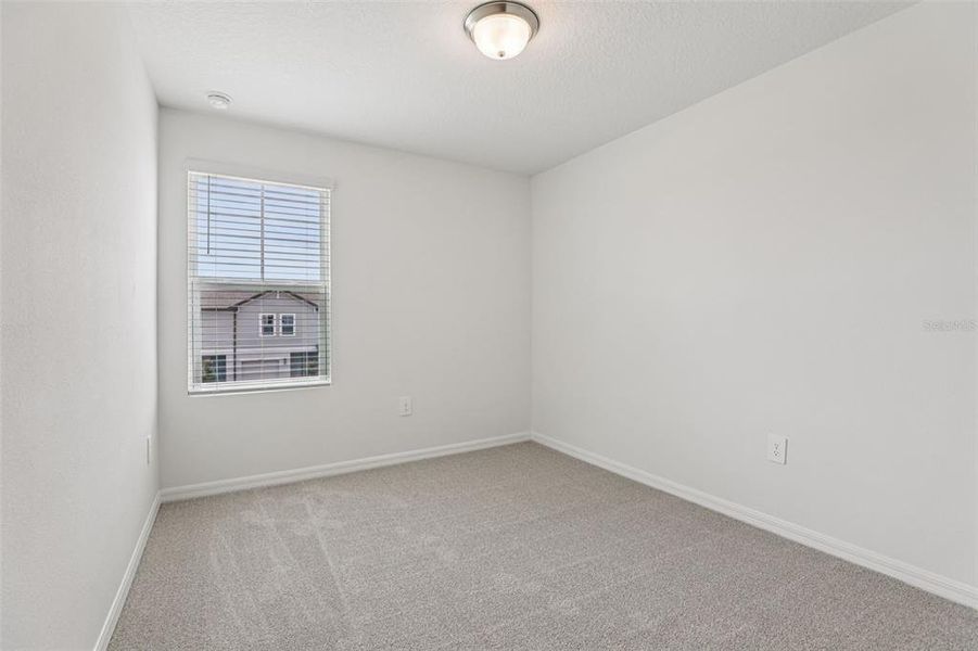 Spacious, unfurnished interior of a new home in Cagan Crossings West, Clermont (Image 30).